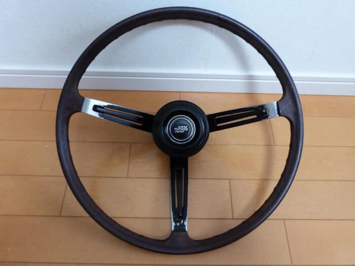 Datsun 240z,260z,280z steering wheel