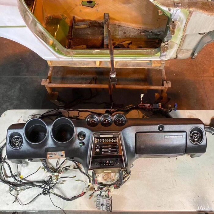 Datsun 240z dashboard