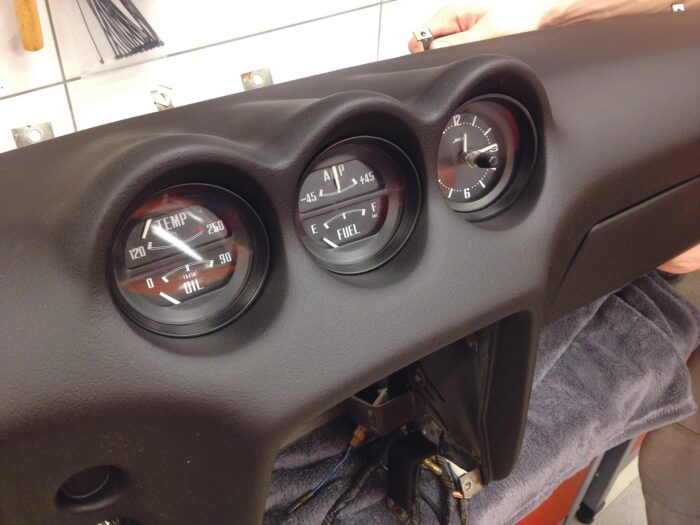 240z dashboard