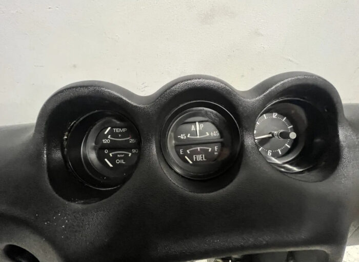 240z dashboard