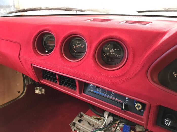 Datsun 280z RHD dashboard